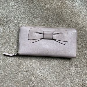 Kate Spade RARE bone gray wallet. Used